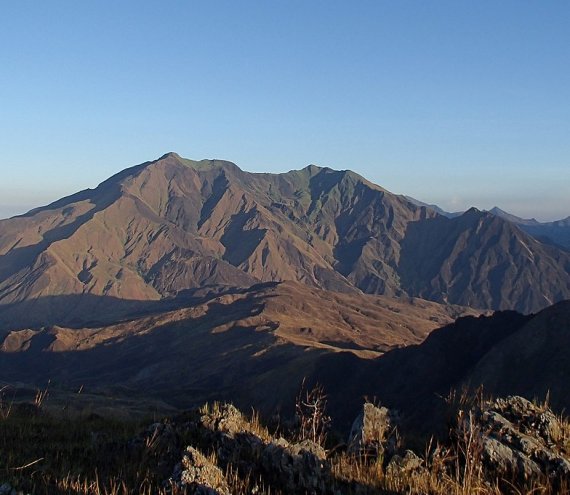 Mt. Iglit Baco National Park
