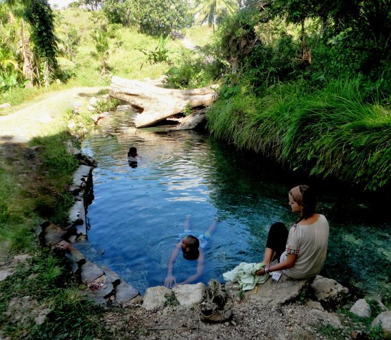 Inan Maharang Hot Spring