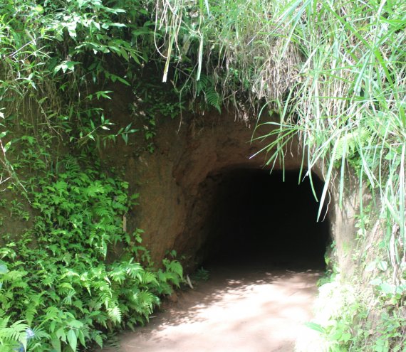 Der Japanische Tunnel