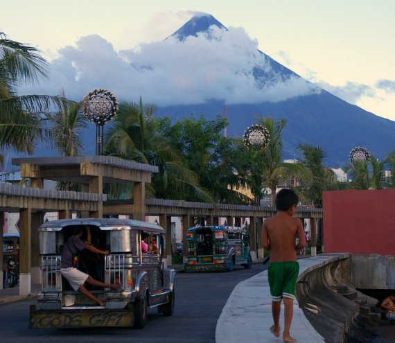 Legazpi Boulevard