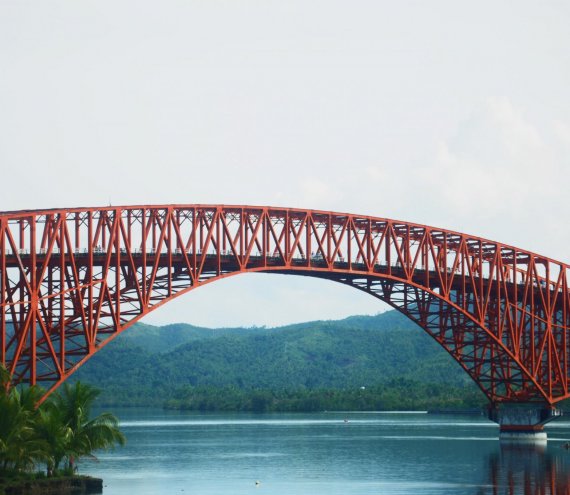 Die San Juanico Brücke